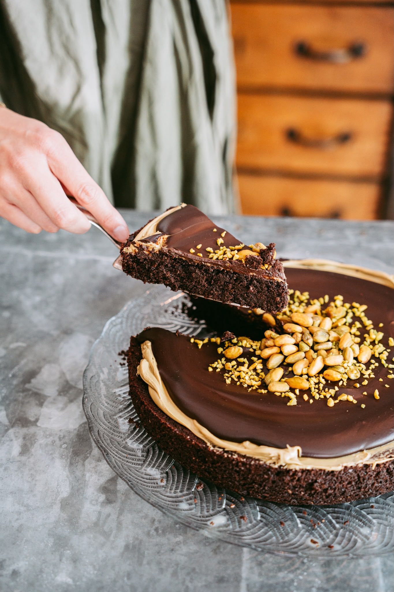 Dunkle Schokoladen Tarte mit Pistazien Creme und Schoko Ganache